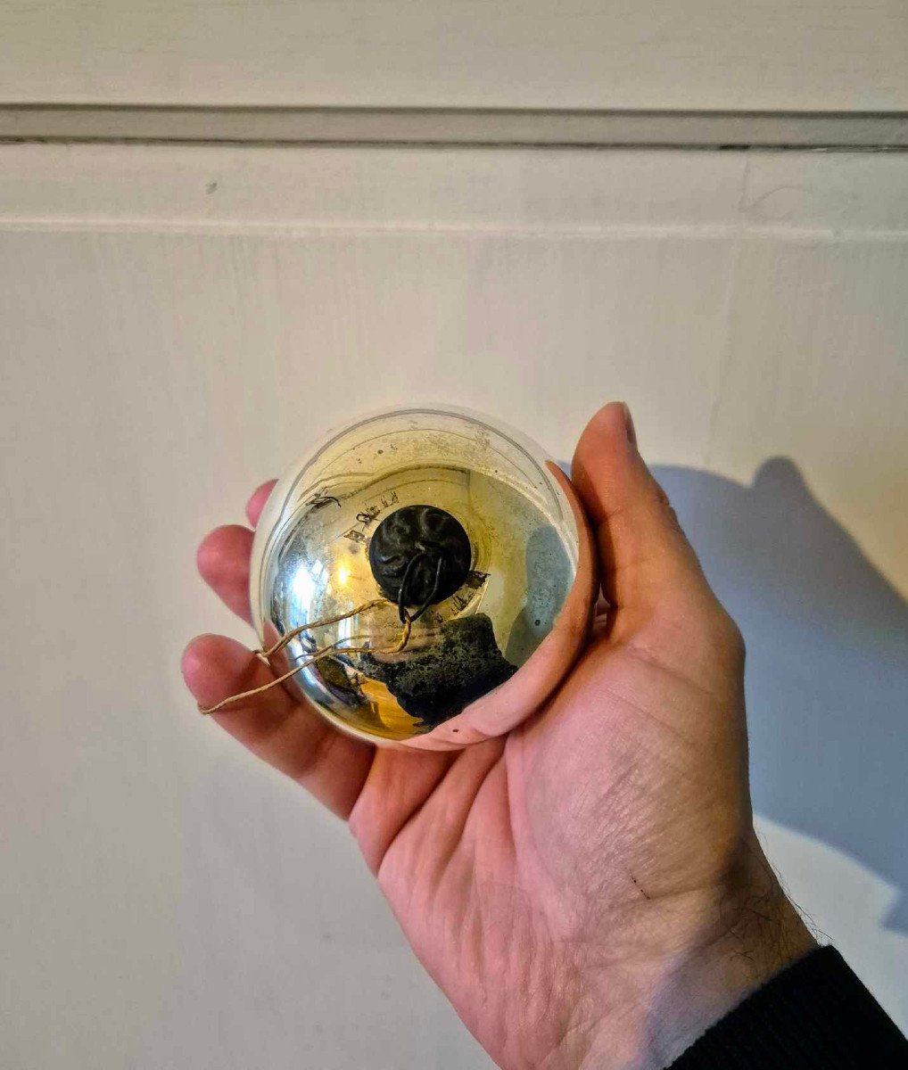 Boule de Pardon en verre églomisé  XIXe siècle au mercure-photo-2