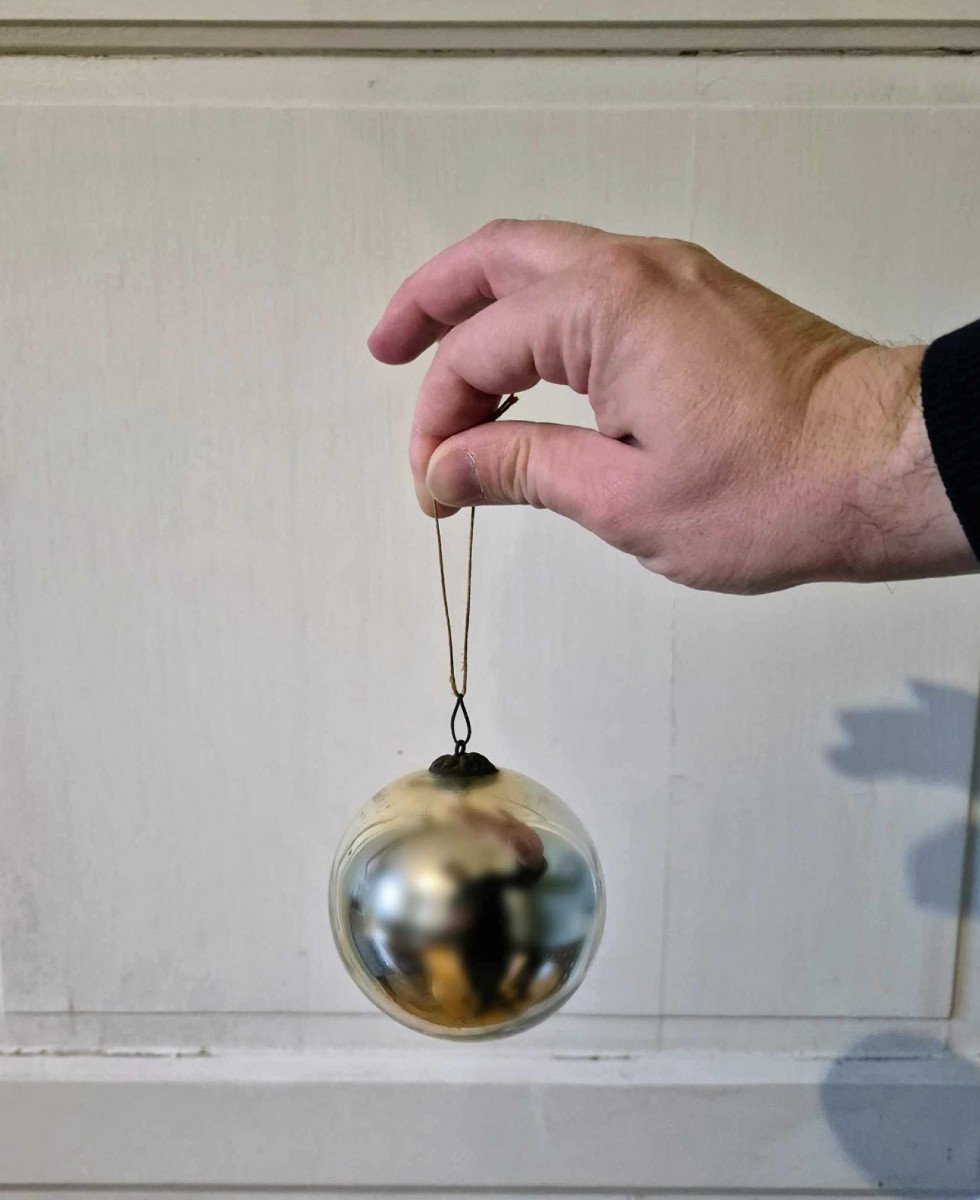 Boule de Pardon en verre églomisé  XIXe siècle au mercure