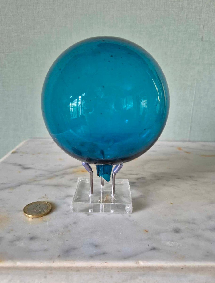 Boule de verre soufflé bleue cobalt - début du XIXe siècle