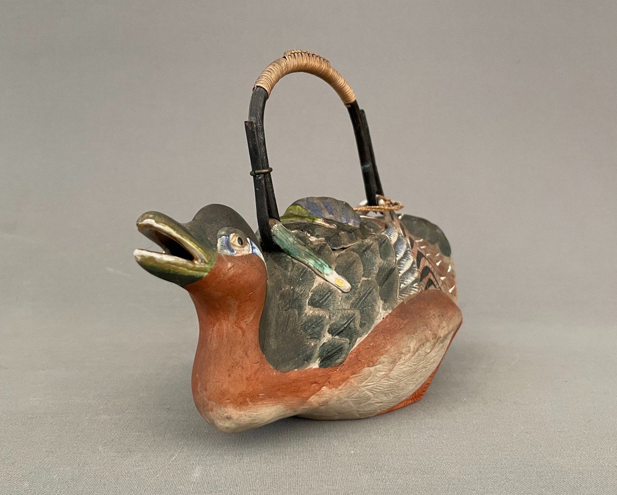 Porcelain Teapot In The Shape Of A Duck, Asia, Early 20th Century-photo-2