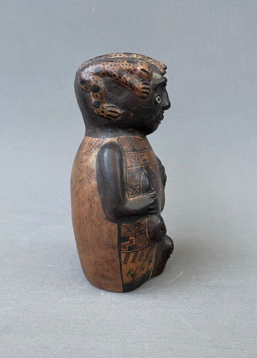 Patinated Terracotta Figure, South America-photo-3