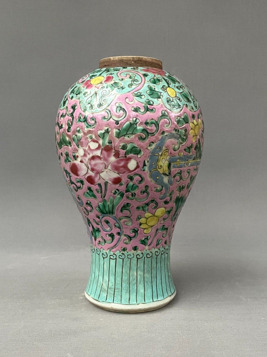 Vase En Porcelaine, Chine, XVIIIe