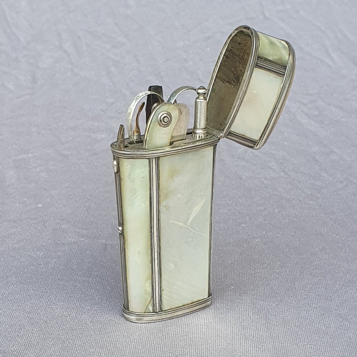 Pocket Kit, Mother-of-pearl, Silver, Late 18th Century / 1800-photo-3