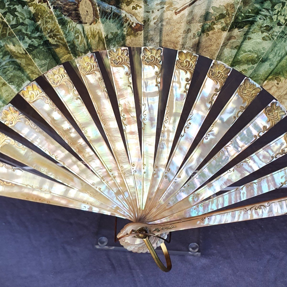 Antique Fan, 19th Century, Mother-of-pearl And Gouache On Leather, Maison Faucon In Paris-photo-4