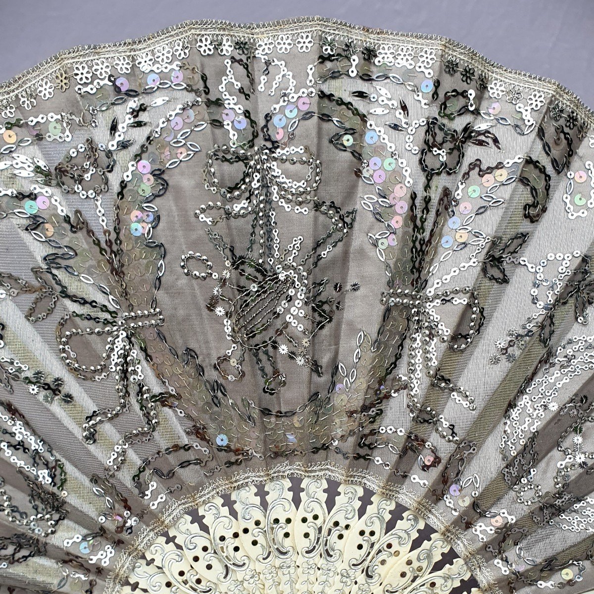 Fan In Sequined And Embroidered Tulle In Its Embroidered Case Circa 1910-photo-3