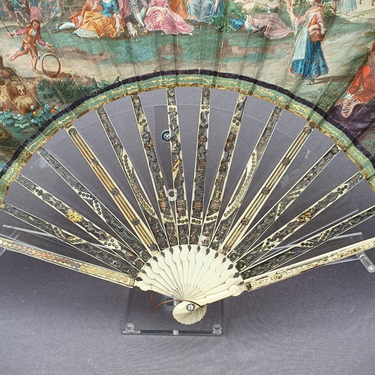 Antique Fan Circa 1780, Leaf Painted With A Village Festival Scene-photo-3