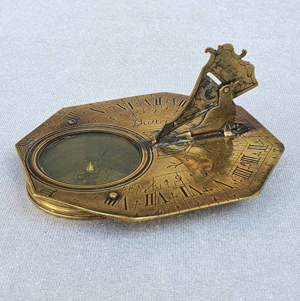 Horizontal Pocket Sundial, Butterfield Paris, 17th Century