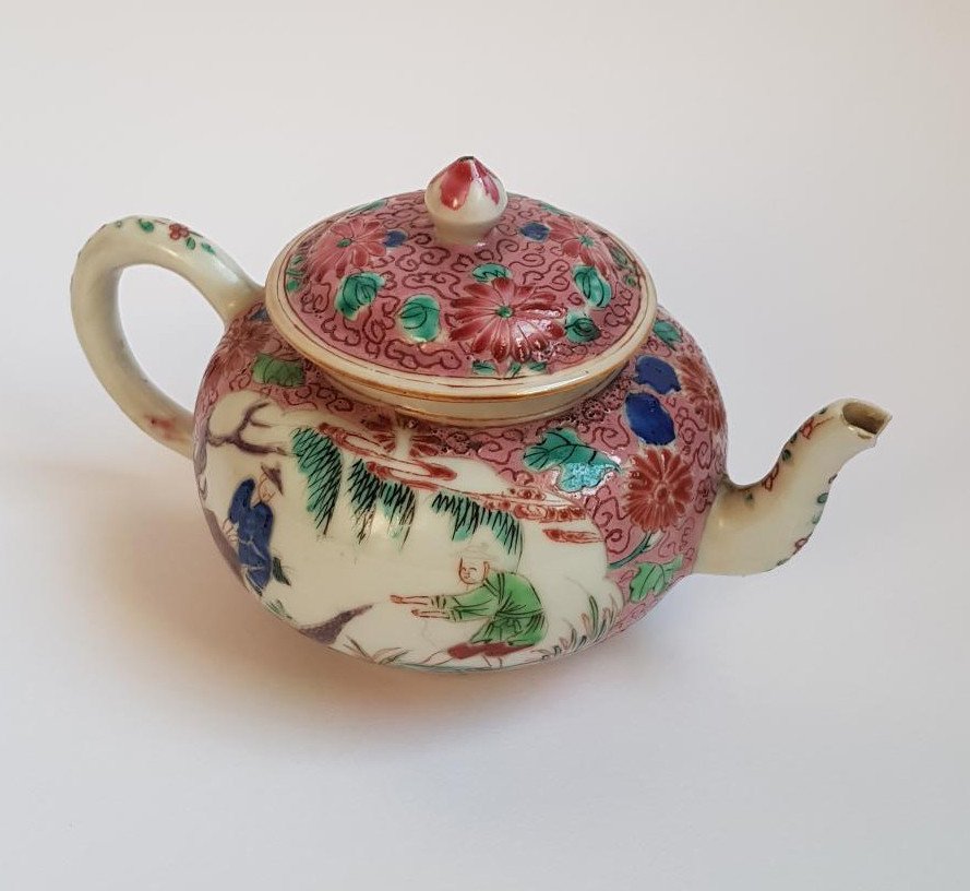 Théière En Porcelaine Chinoise Famille Rose Qianlong Du XVIIIe Siècle 