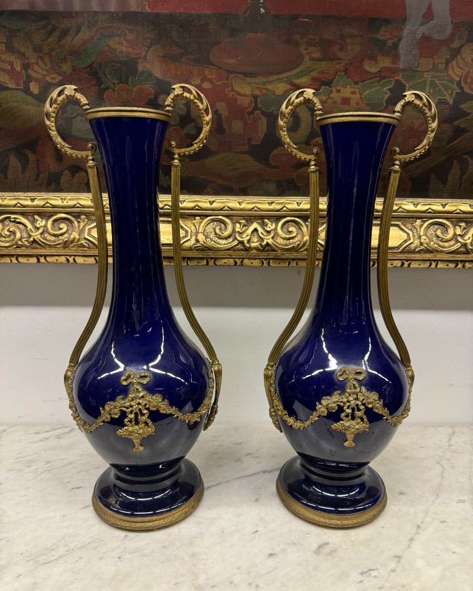 Pair Of Vases 