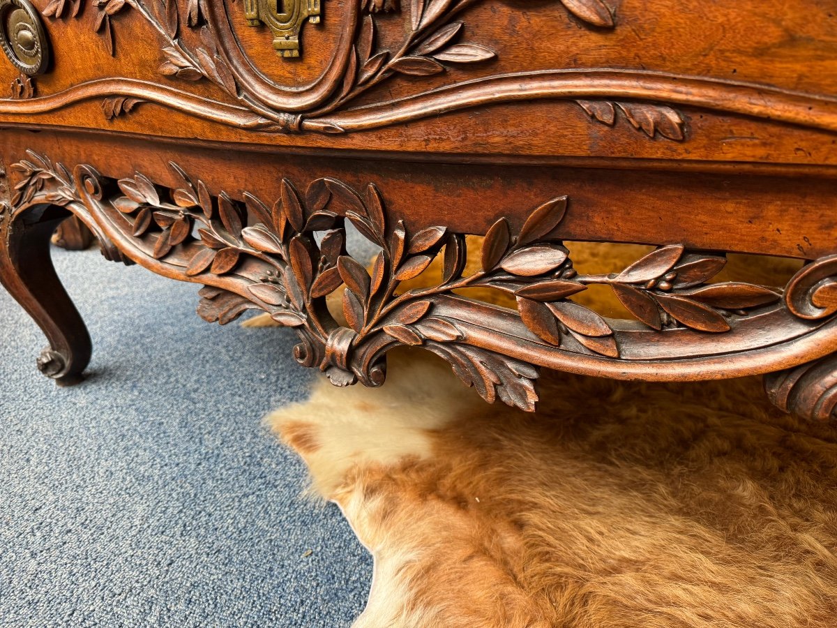 Provencal Walnut Chest Of Drawers-photo-4