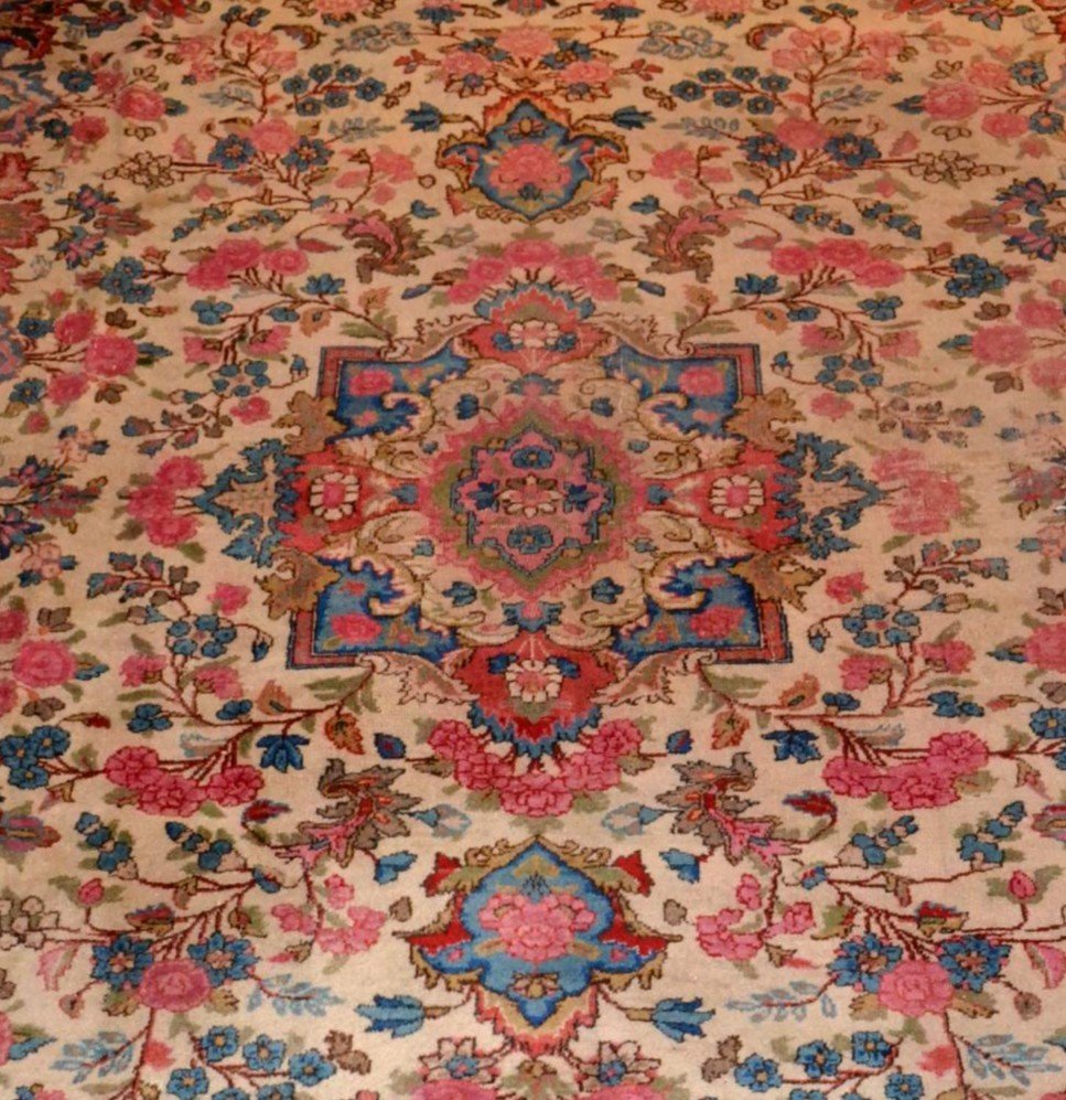 Tapis Kirman signé, art nouveau, 255 x 345 cm, laine nouée main, Perse, début du XXème siècle-photo-1