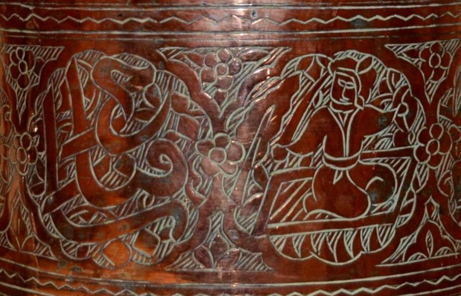Chaudron, cuivre étamé, Perse du XIXème, décor de médaillons,  calligraphies et princes assis-photo-2