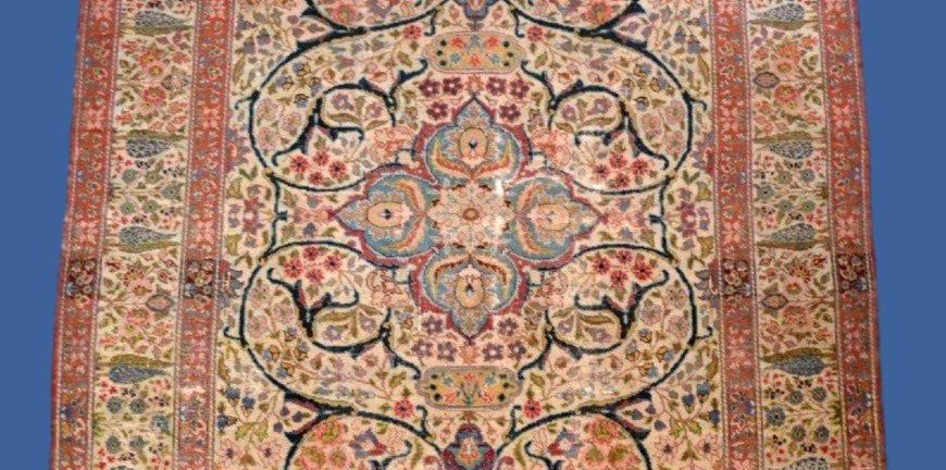 Tabriz ancien, 138 x 199 cm, laine nouée main en Perse, Iran, dynastie Kadjar, fin du  XIXème-photo-1