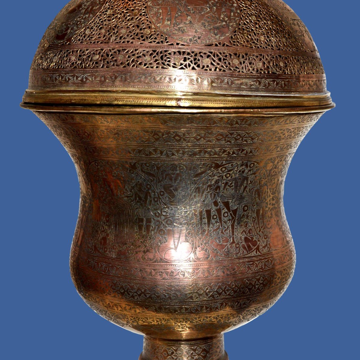 Musée, brûle parfum Kadjar, H 56 cm, laiton ciselé et ajouré, Perse, Iran, milieu du XIXème S-photo-6