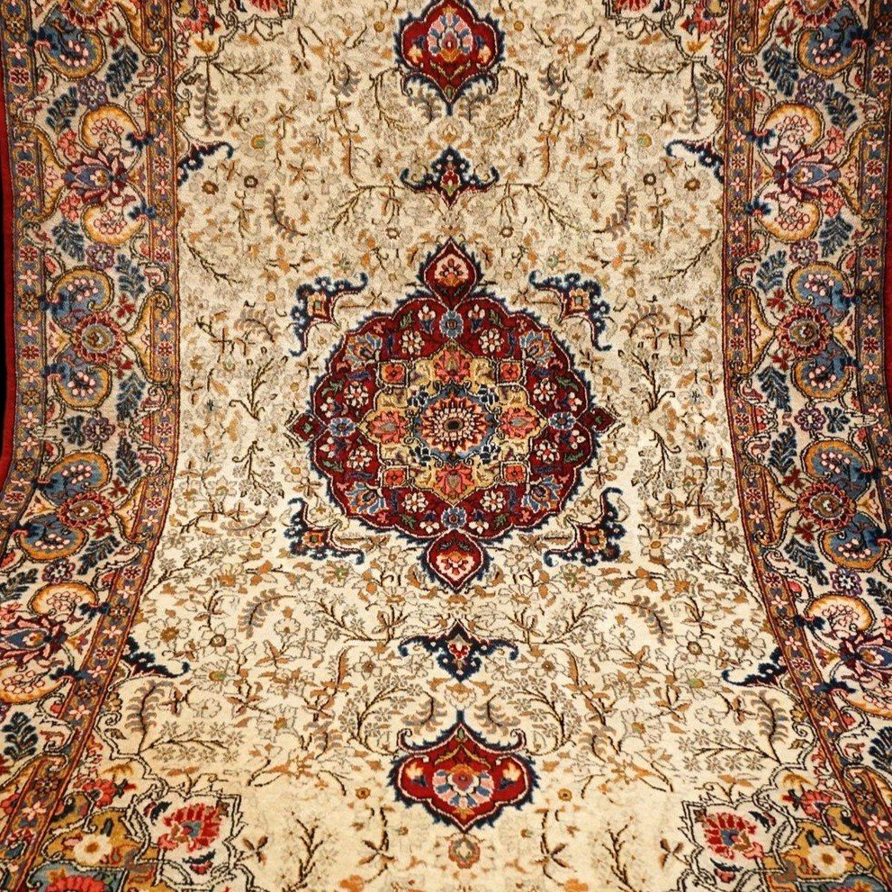 Tapis Kashan, 135 x 213 cm, laine nouée main en Iran vers 1960, rare dessin, en très bon état-photo-2