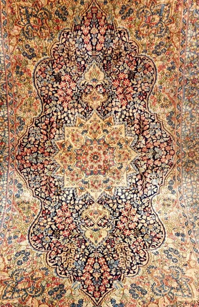 Kirman Floral Rug, 155 Cm X 248 Cm, Hand-knotted Wool Circa 1970 In Iran, In Very Good Condition-photo-4