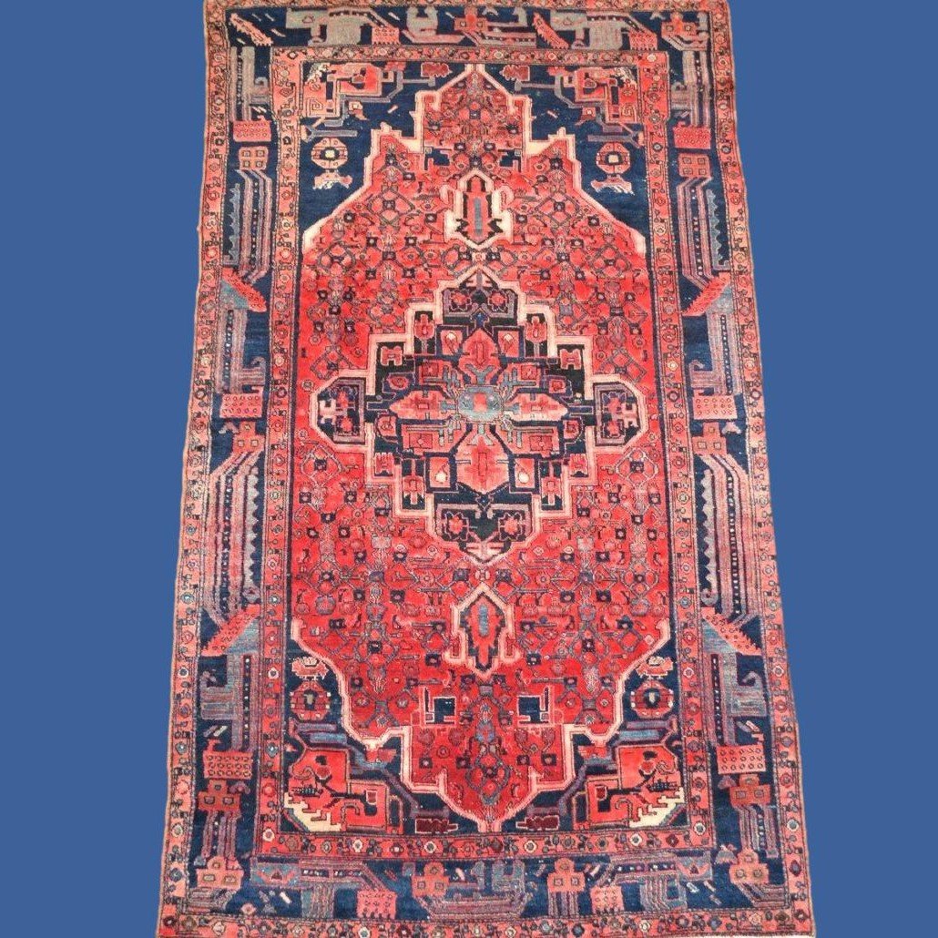 Tapis Nahavand, 146 cm x 253 cm, laine nouée main en Iran vers 1950, en bel état-photo-8