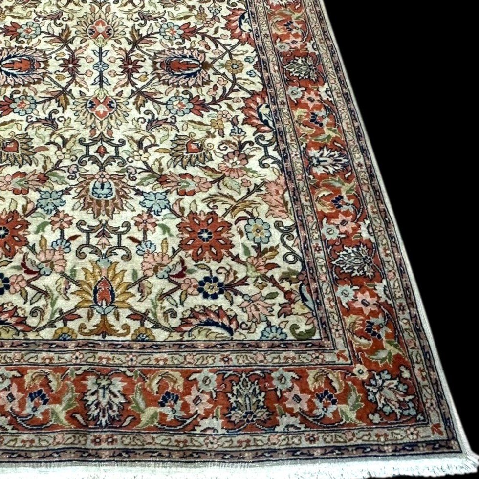 Tapis Tabriz, 120 cm x 192 cm, laine kork nouée main en Iran vers 1970-80 en très bon état-photo-4