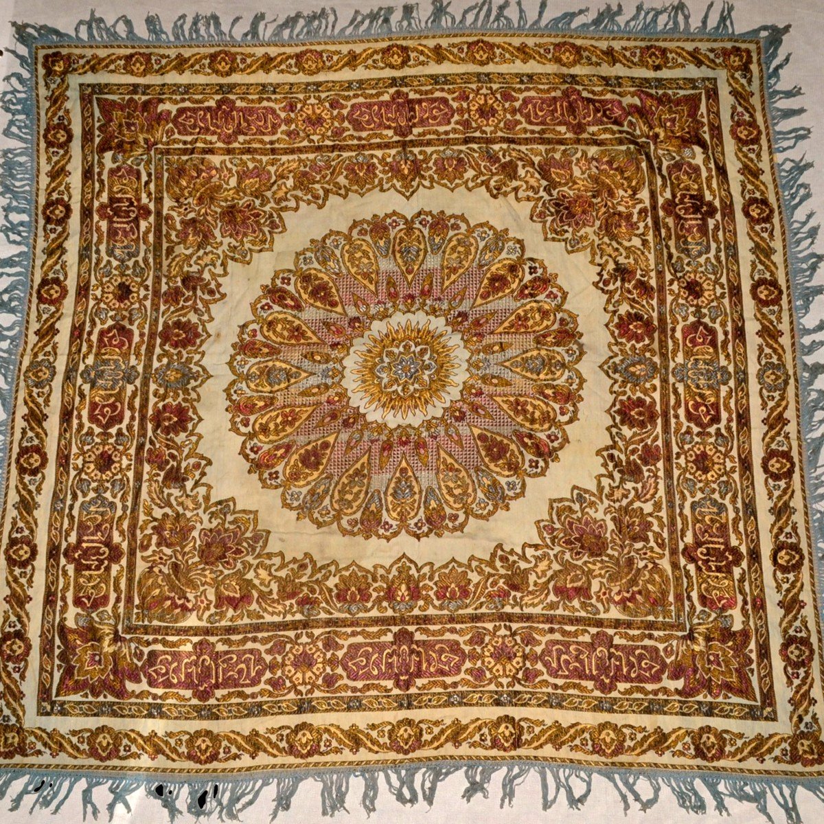 Tapis de table orientaliste, 176 cm x 181 cm, soie brodée  sur coton, Art Ottoman XIXème siècle-photo-2