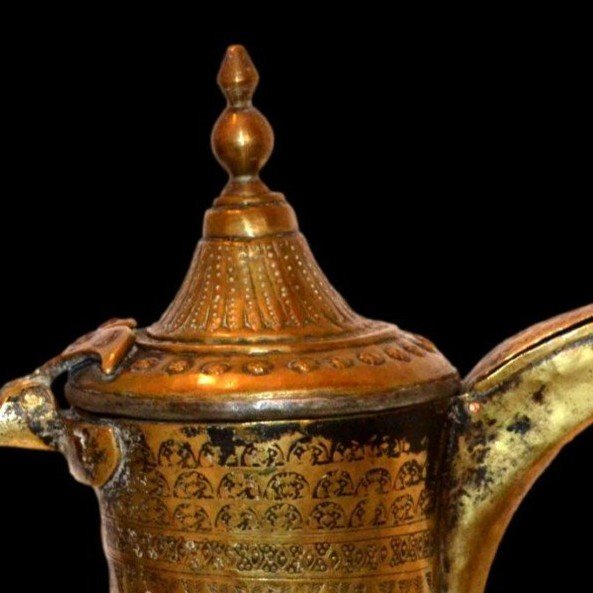 Dallah دلة , cafetière traditionnelle, laiton et bronze, H 31 Cm, Golfe Persique XIXème siècle-photo-3