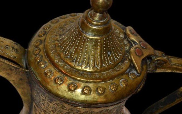 Dallah دلة , cafetière traditionnelle, laiton et bronze, H 31 Cm, Golfe Persique XIXème siècle-photo-7