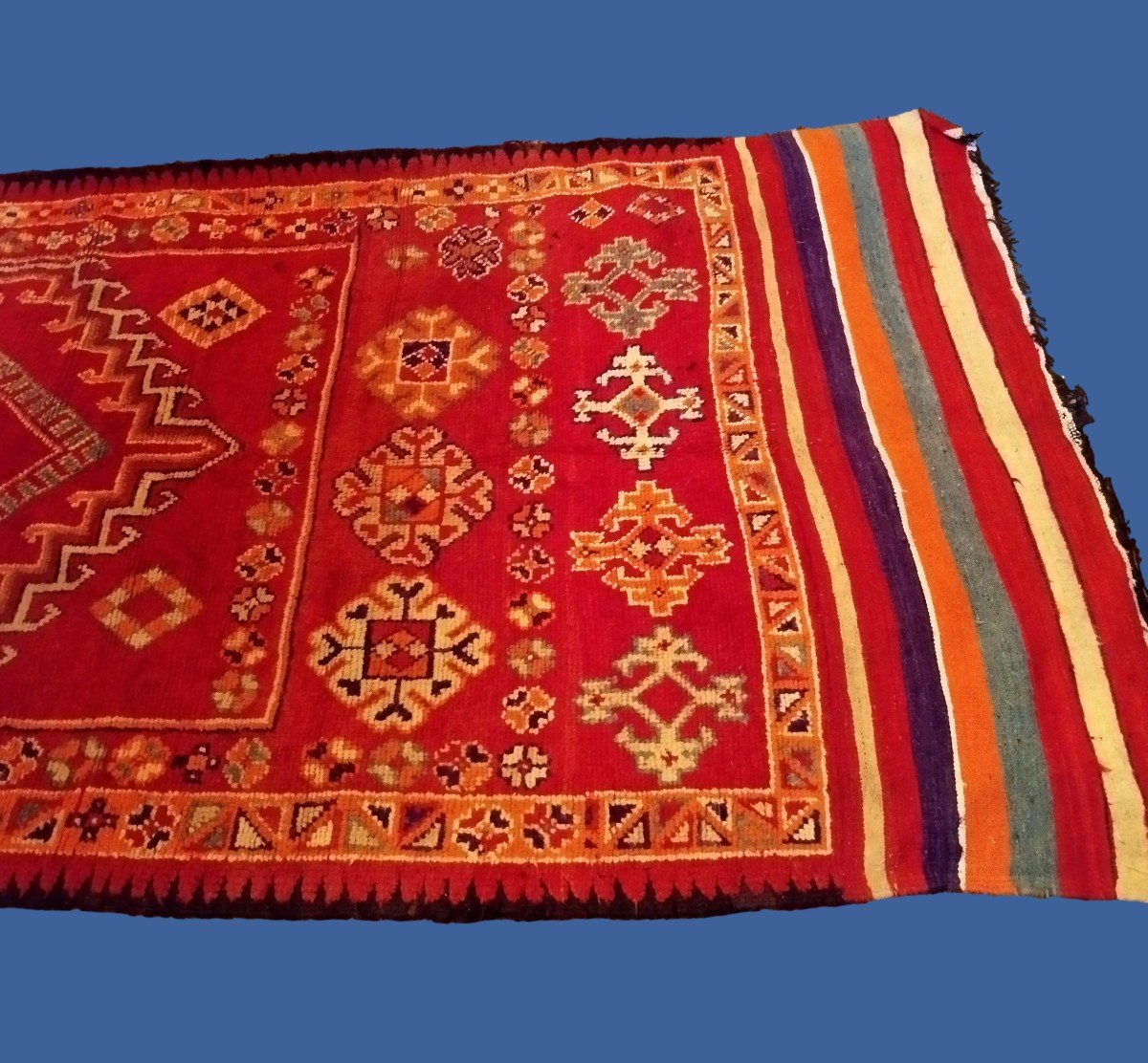 Tapis Oulad Bousbaa De Chennana, 148 cm x 393 cm, laine sur laine nouée main, Maroc avant 1950-photo-3