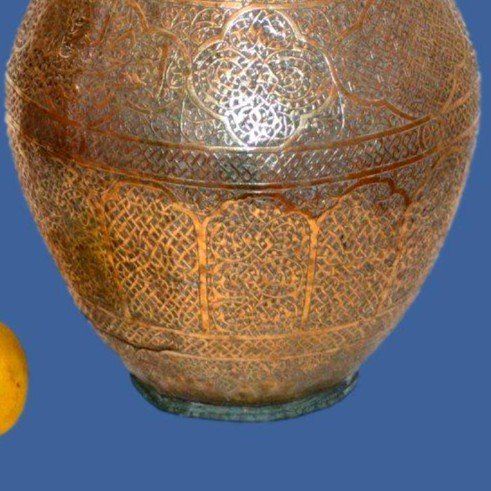 Vase ancien en laiton ciselé, Ht 46 cm, Art Ottoman du XVIIIème siècle, gravure au burin-photo-4