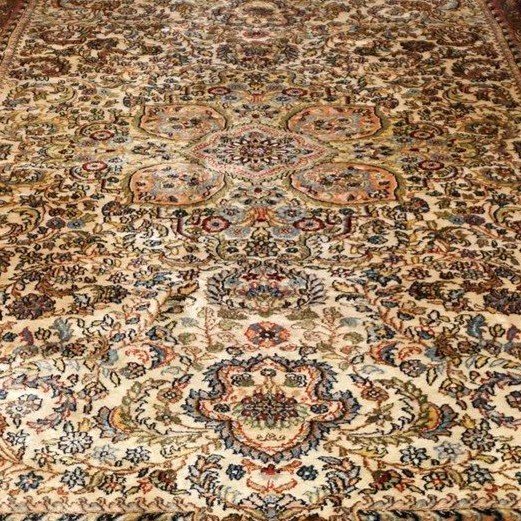 Tabriz Indo-perse, 232 cm x 345 cm, laine nouée main, ajout de soie pour la brillance vers 1980-photo-5