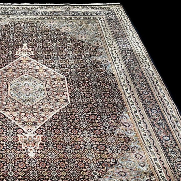 Tapis Moud Mahi, 235 x 380 cm, famille des Tabriz, laine nouée main vers 1980, en très bon état-photo-1