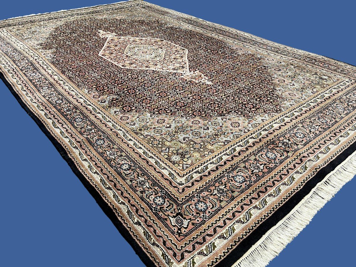 Tapis Moud Mahi, 235 x 380 cm, famille des Tabriz, laine nouée main vers 1980, en très bon état-photo-4