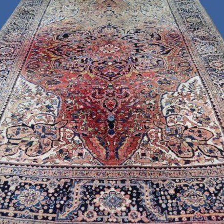 Tapis Meina ancien, 242 cm x 343 cm, famille des Hériz, laine nouée main en Iran vers 1930, 