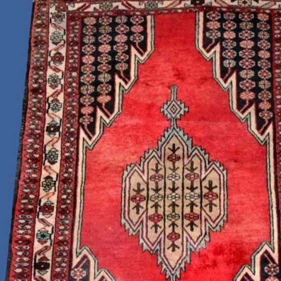 Persian Maslaghan Rug, 132 Cm X 202 Cm, Hand Knotted Wool In Iran Circa 1970 In Very Good Condition-photo-1