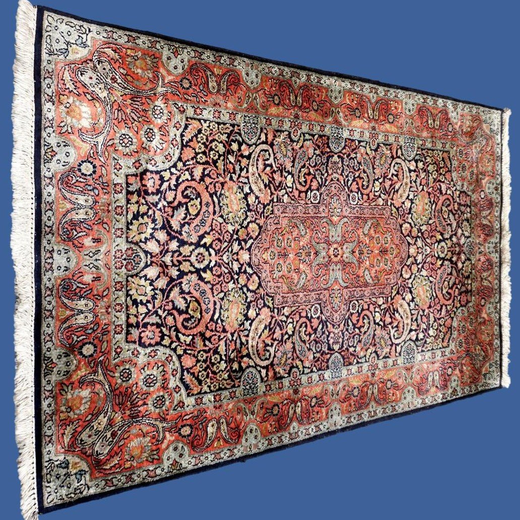 Kashmir Silk Rug, 94 X 153 Cm, Hand Knotted Silk, Jammu And Kashmir Circa 1970-1980-photo-2