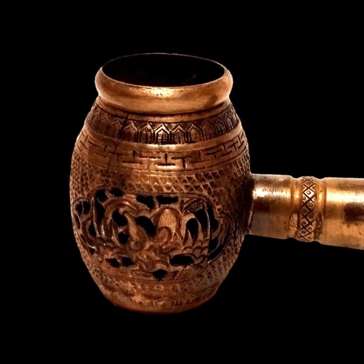 Opium Pipe, China, Rare & Important Pipe In Gilded Brass And Green Jadeite From The 19th Century-photo-1