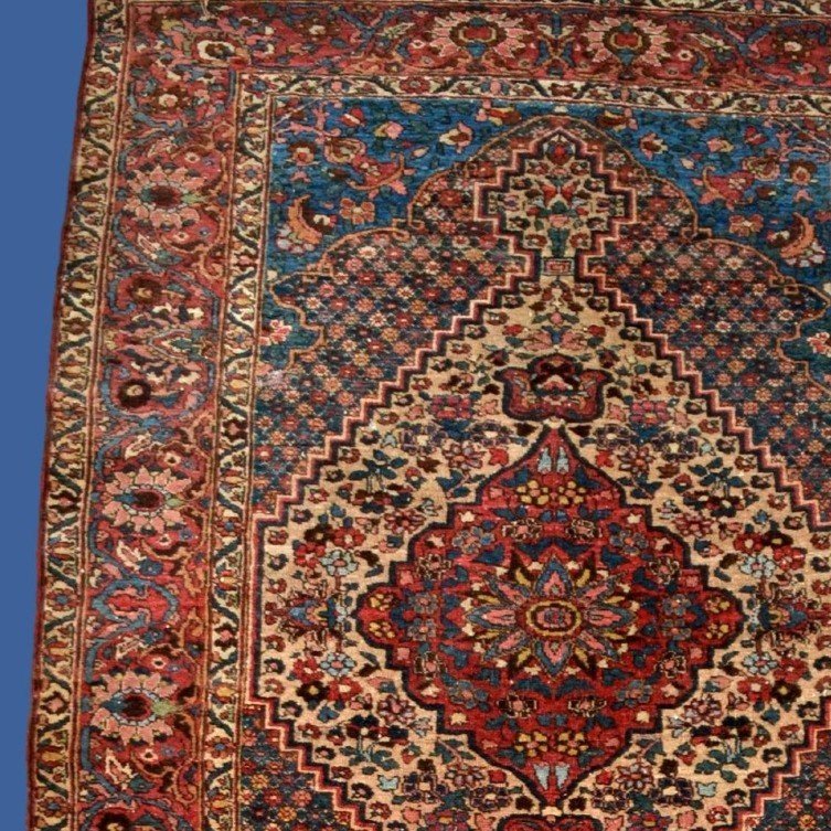 Antique Bakhtiar Carpet, 137 Cm X 203 Cm, Hand-knotted Wool In Persia, Iran, Late 19th Century-photo-1