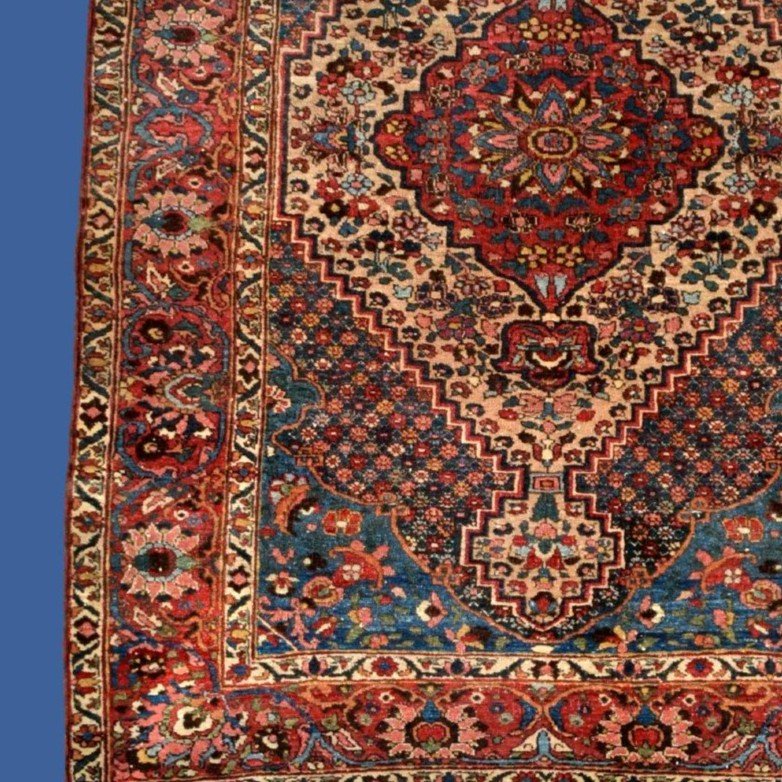 Antique Bakhtiar Carpet, 137 Cm X 203 Cm, Hand-knotted Wool In Persia, Iran, Late 19th Century-photo-3