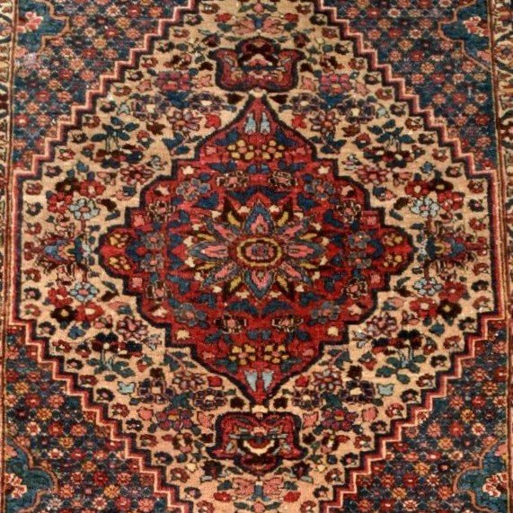 Antique Bakhtiar Carpet, 137 Cm X 203 Cm, Hand-knotted Wool In Persia, Iran, Late 19th Century