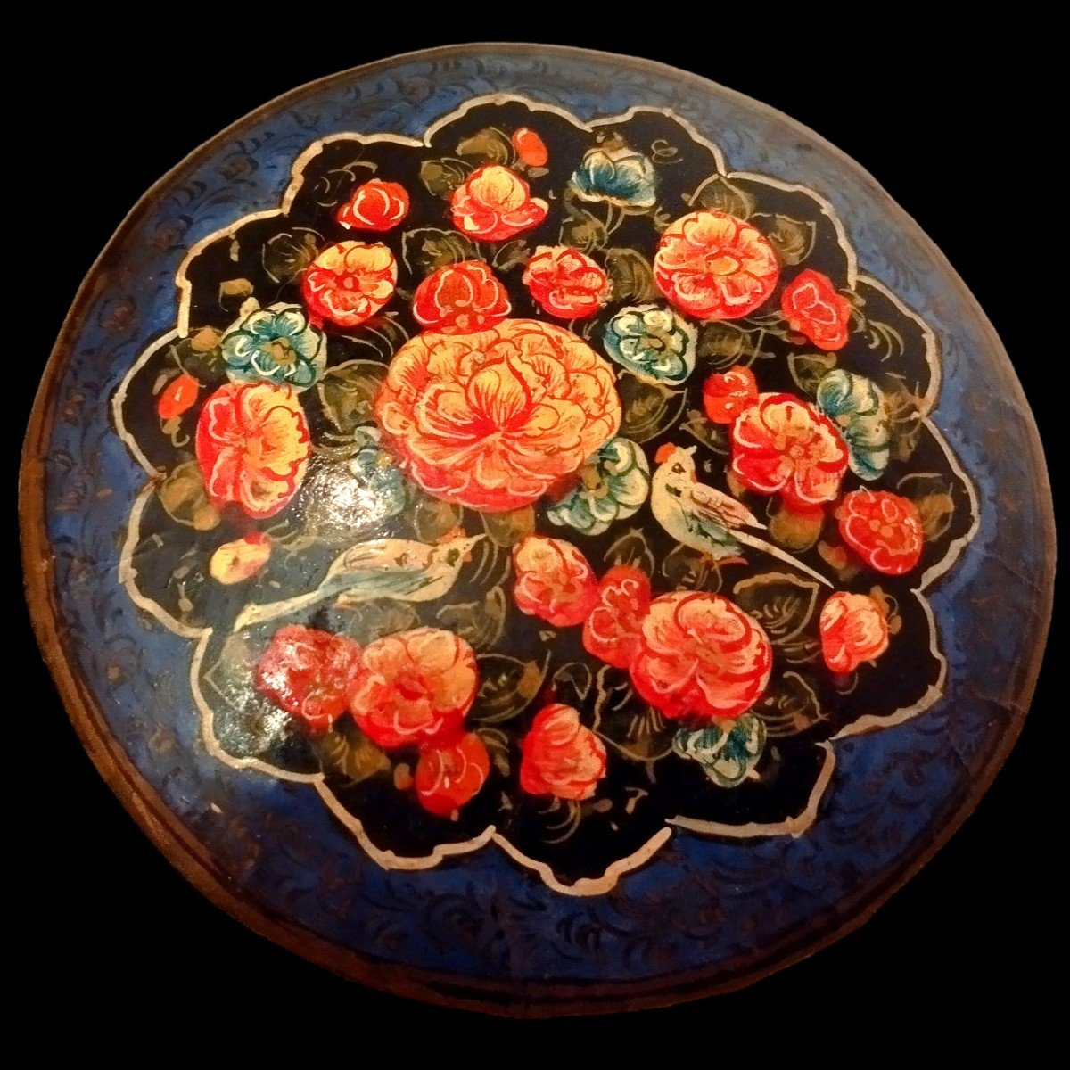 Boite ronde en papier maché d'époque Kadjar, décor de roses, Iran, Perse, du XIXème-photo-2