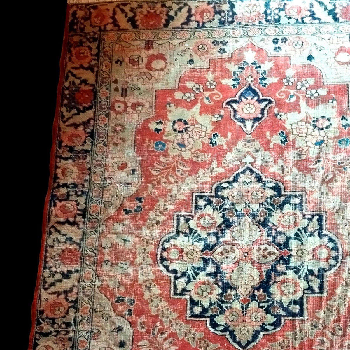 Tapis Tabriz ancien dans son jus, 130 x 185 cm, laine nouée main, roses, Iran, Fin XIX à XXè-photo-3