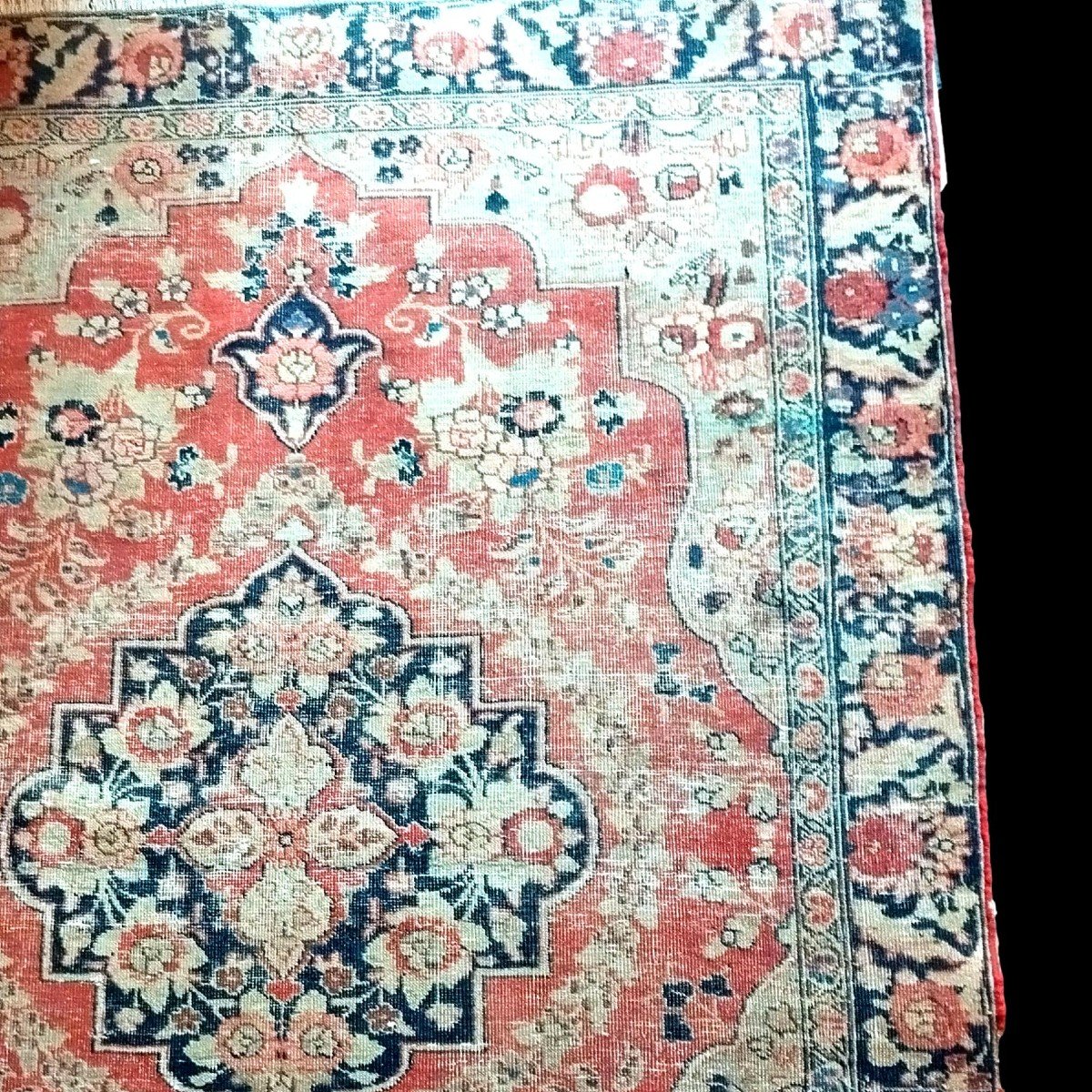 Tapis Tabriz ancien dans son jus, 130 x 185 cm, laine nouée main, roses, Iran, Fin XIX à XXè-photo-4