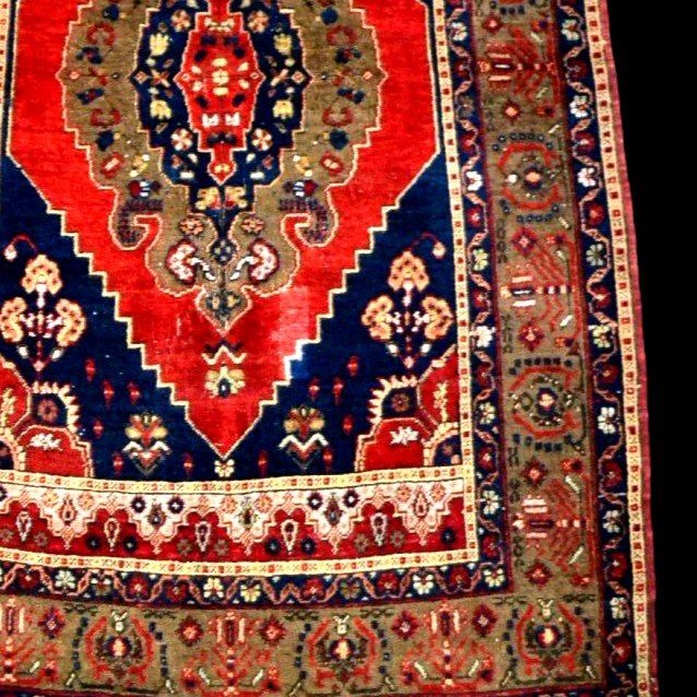 Antique Kutaya Or Kutalaya Rug, 114 X 192 Cm, Wool On Wool, Hand-knotted During The Ottoman Empire-photo-4