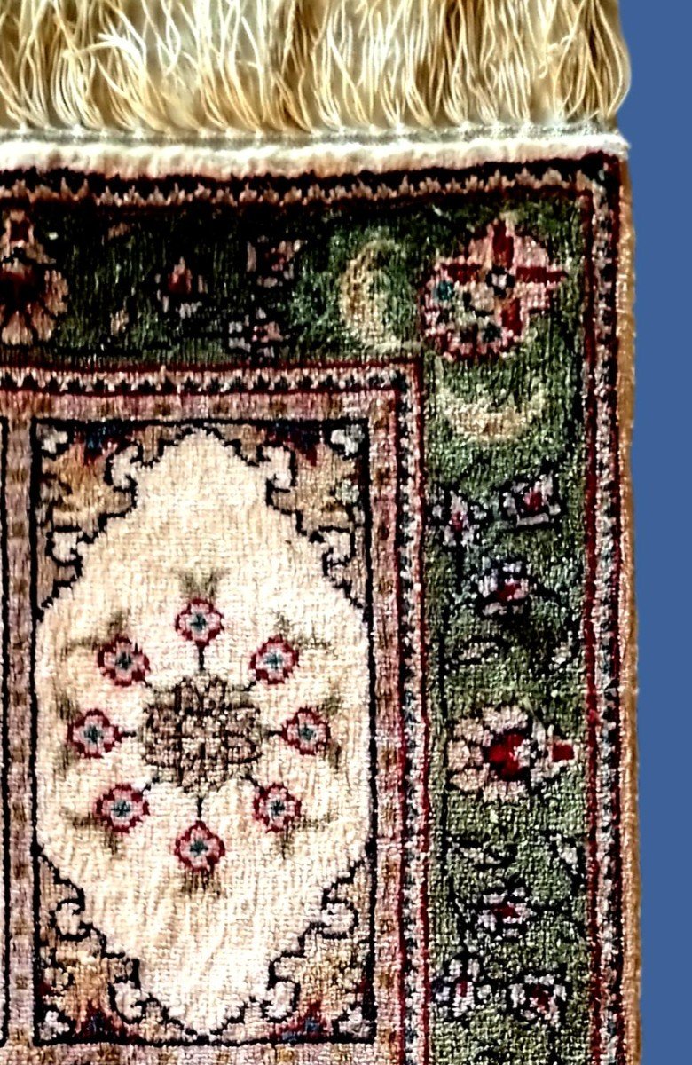 Tapis Kayseri, soie sur soie, 31 x 47 cm, noué main en Turquie vers 1980-photo-4