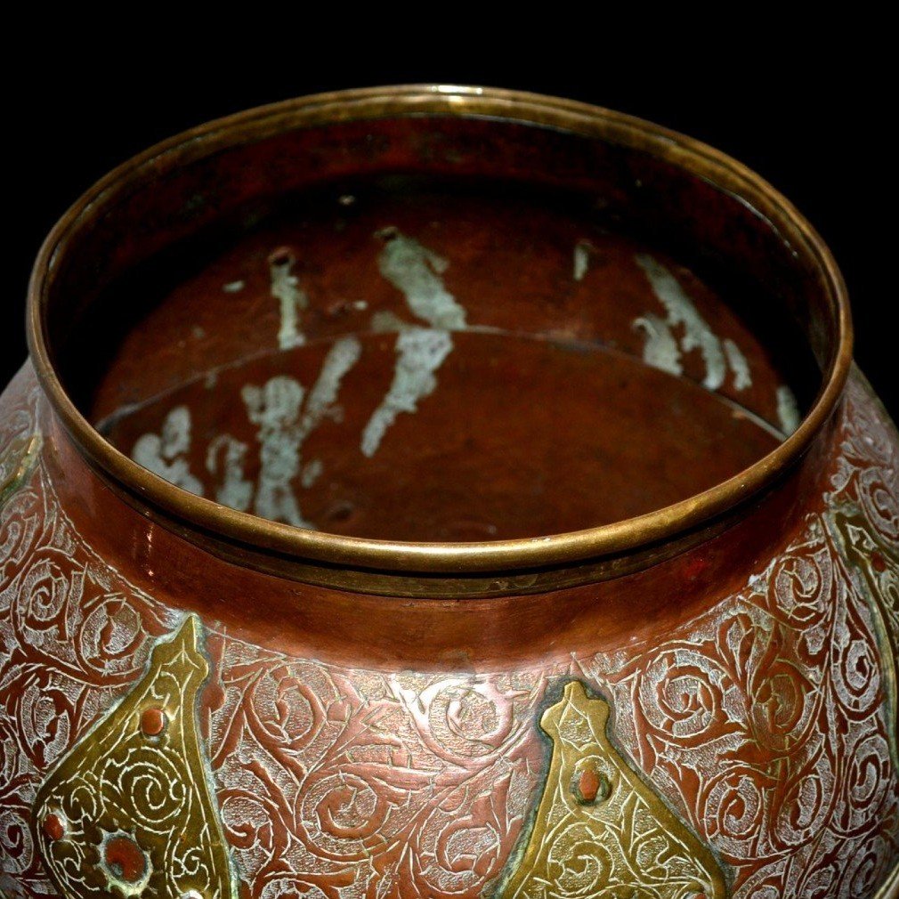 Vase oriental aux étoiles, Ht 46 cm, décor épigraphique , étoiles, laiton & cuivre, Maroc XIXè-photo-3