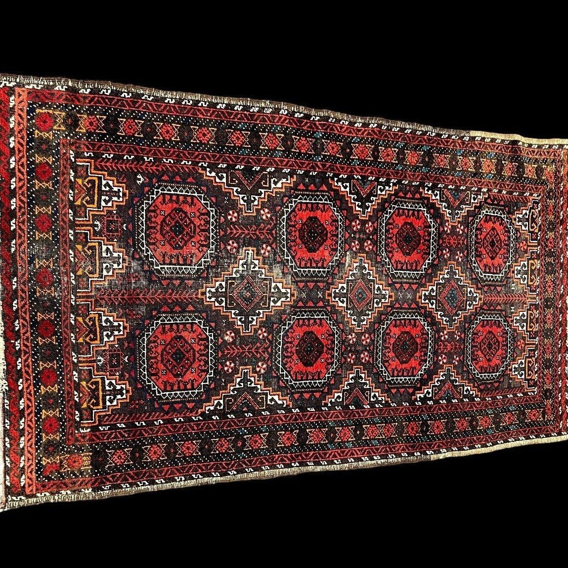 Tapis Baloutche, 95 x 158 cm, laine sur laine nouée main en Afghanistan, milieu du XXème Siècle-photo-3