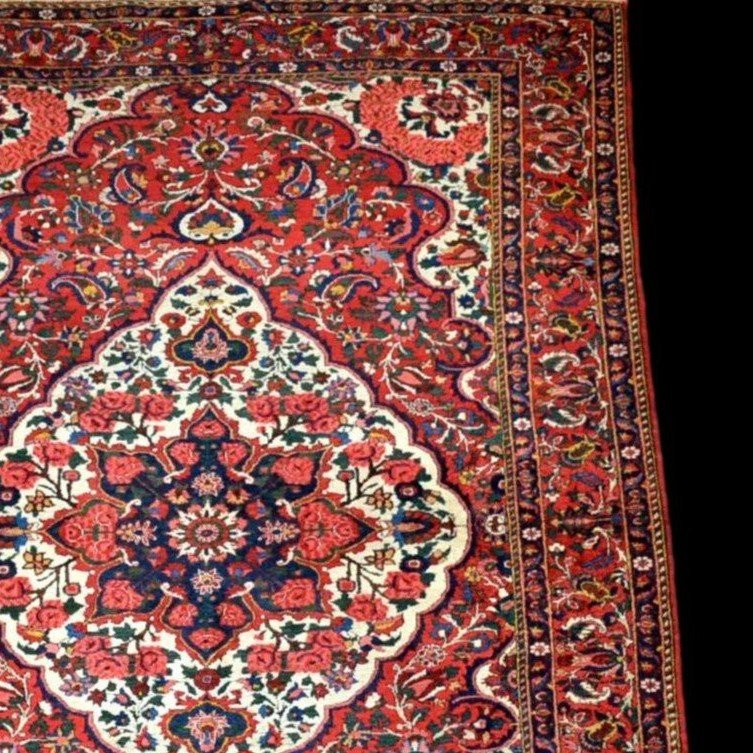 Antique Bakhtiar Rug, 147 X 211 Cm, Hand-knotted Wool In Iran Circa 1920 - 1930, Very Good Condition-photo-2