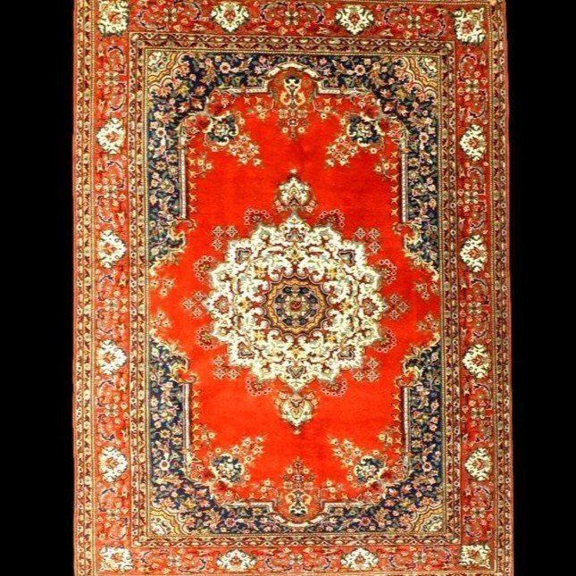 Kayseri Medallion Rug, 170 X 236 Cm, Hand-knotted Wool In Türkiye Circa 1970, In Perfect Condition-photo-2