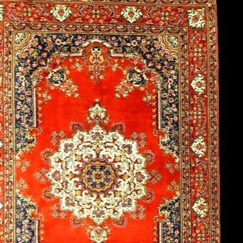 Kayseri Medallion Rug, 170 X 236 Cm, Hand-knotted Wool In Türkiye Circa 1970, In Perfect Condition-photo-1