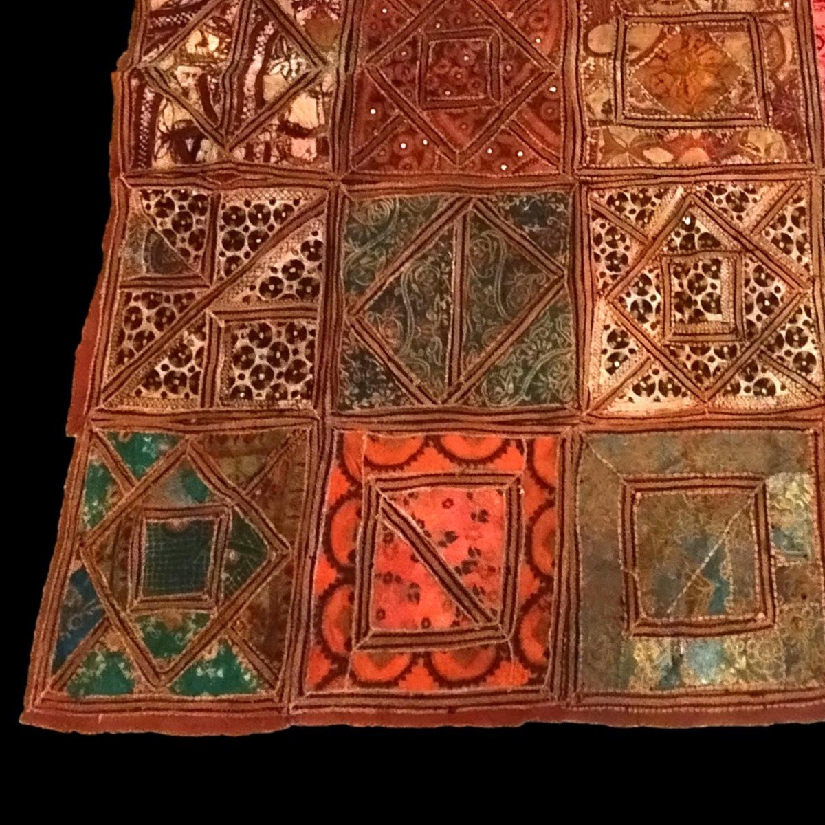 Tenture Indienne ancienne, 193 x 196 cm, Patchwork de tissus, d'époque XIXème, Inde Collection-photo-2