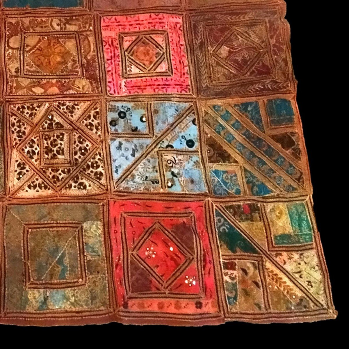 Tenture Indienne ancienne, 193 x 196 cm, Patchwork de tissus, d'époque XIXème, Inde Collection-photo-3