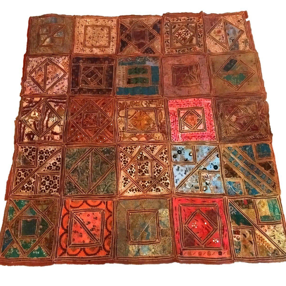 Tenture Indienne ancienne, 193 x 196 cm, Patchwork de tissus, d'époque XIXème, Inde Collection-photo-7